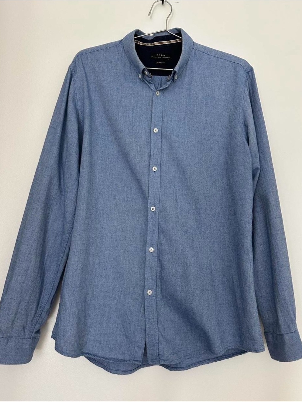 Zara Men's Blue Long-Sleeve Button-Down Shirt